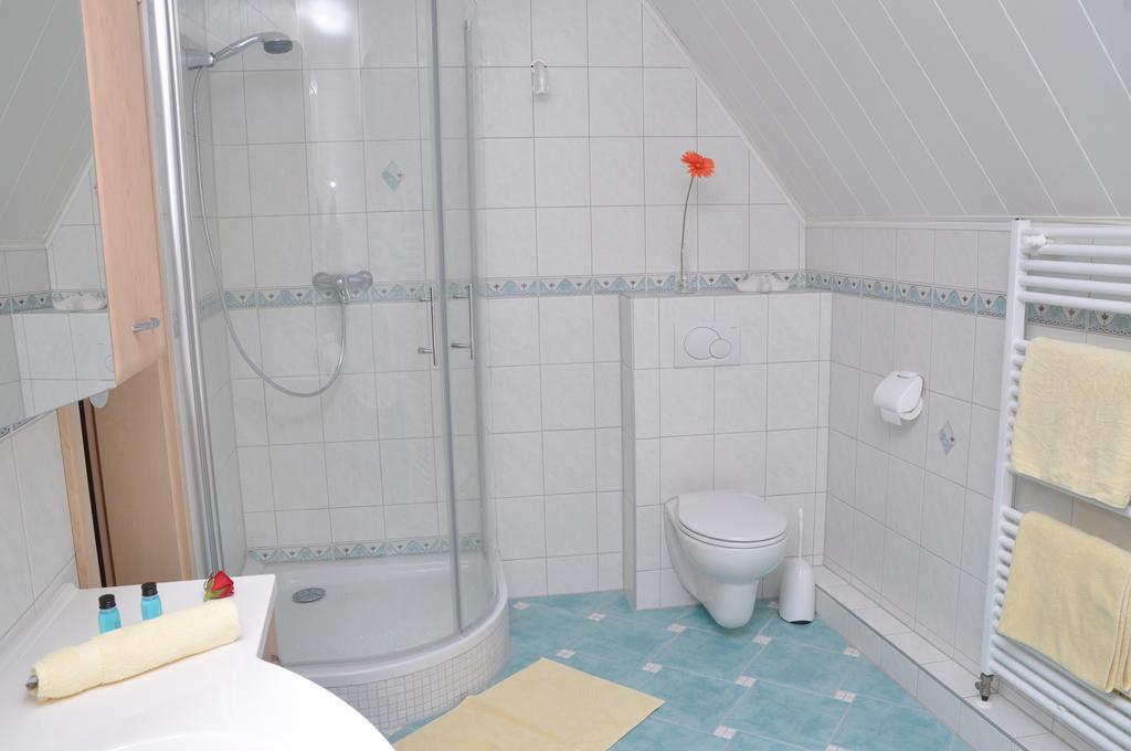 200M² Wohnung In Walldorf - Sap Esterno foto