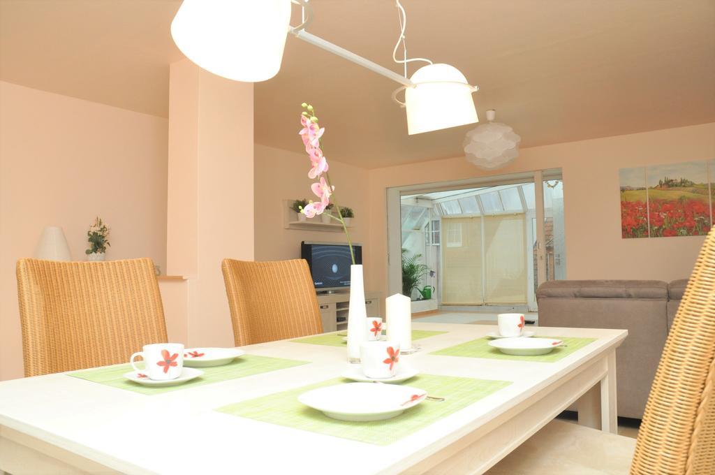 200M² Wohnung In Walldorf - Sap Esterno foto